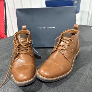 Brand New Tommy Hilfiger Men's Lace-Up Shoes -Brown, Size 10.5